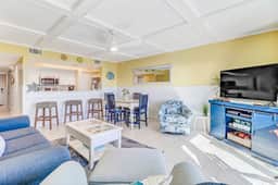 Ketch Courtyard 405