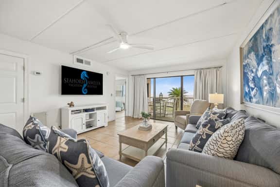 Amelia by the Sea 335 - Image 1