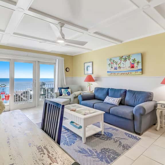 Ketch Courtyard 405 - Image 1