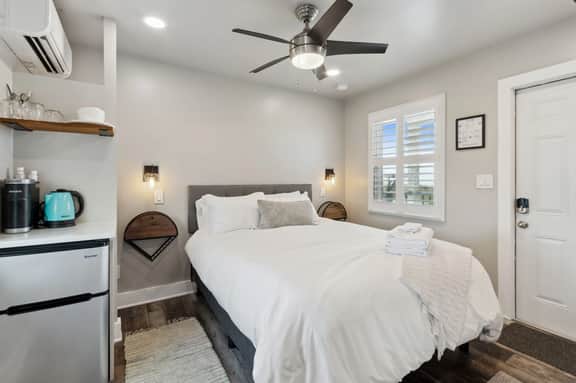 B2 Beach 5 Villas