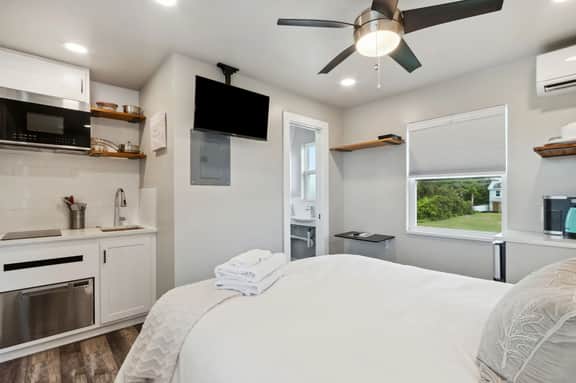 B2 Beach 5 Villas