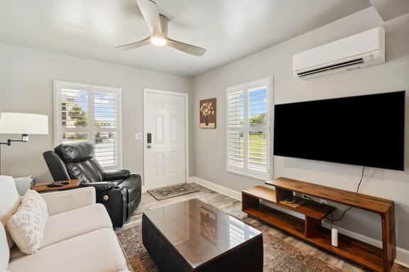 C4 Beach 5 Villas