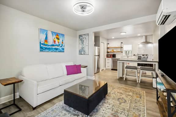 C6 Beach 5 Villas