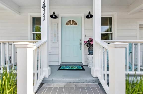 Coastal Breeze Cottage