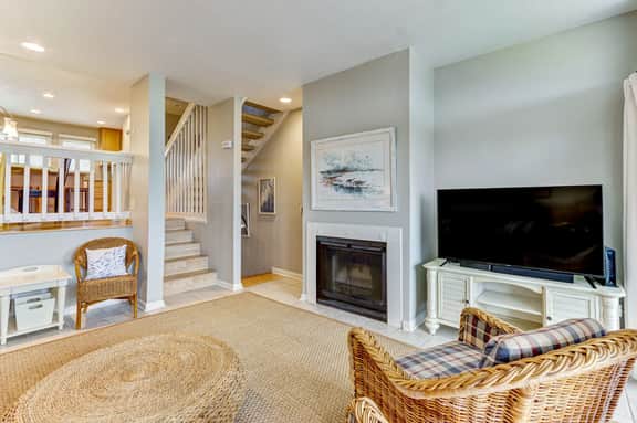 Sandpiper Loop 95066
