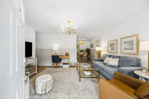 Coastal Breeze Cottage - Image 2