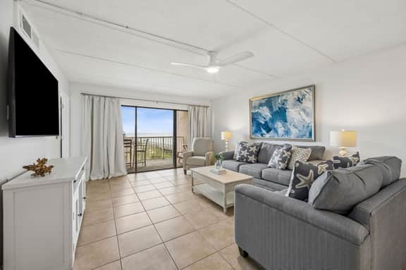 Amelia by the Sea 335 - Image 2