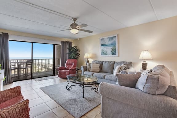 Amelia by the Sea 335